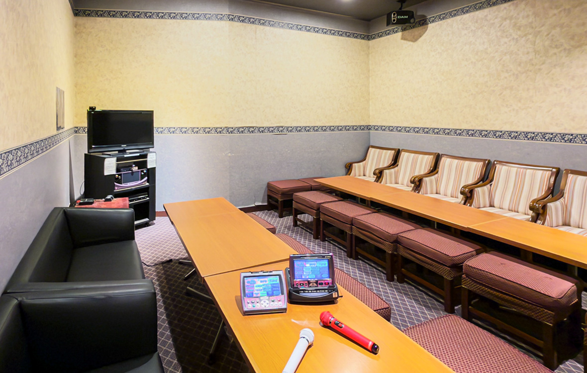 [West Building 2F] Karaoke Box