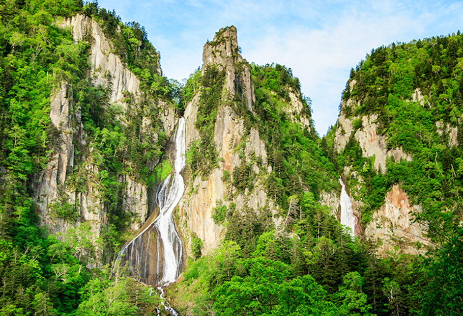 Ginga and Ryusei Falls