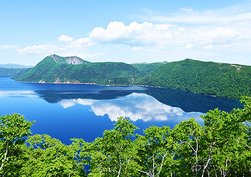 Lake Mashu & Lake Akan Sightseeing