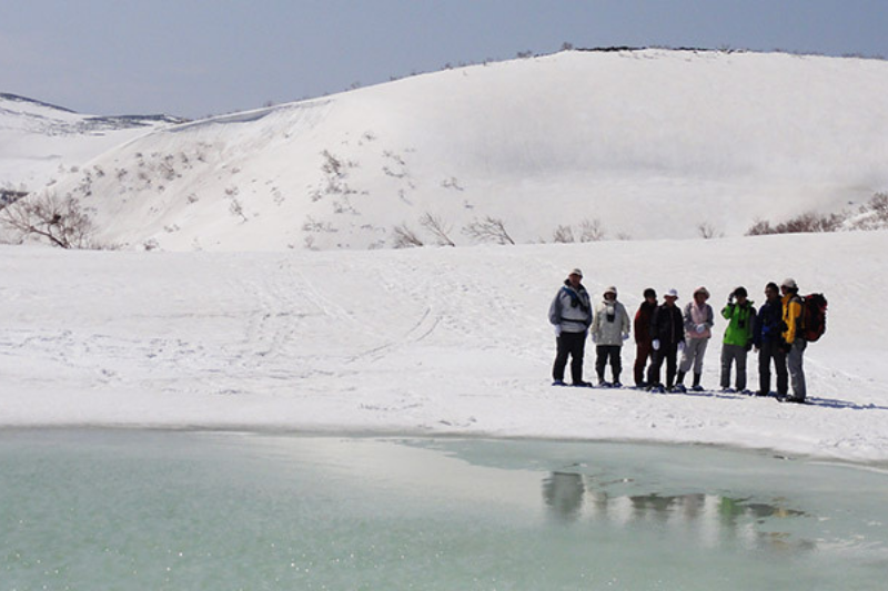 Snow trekking of Lake Rausu